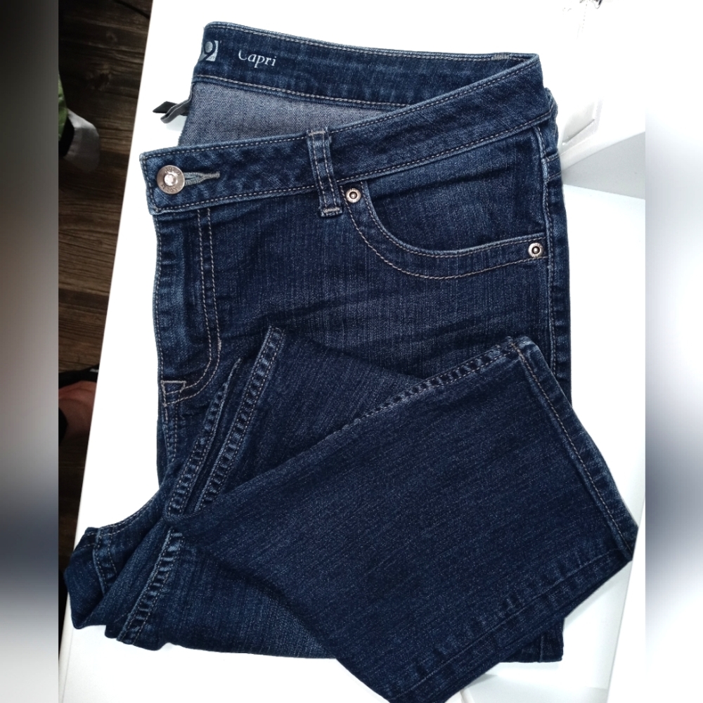 Apt. 9 Capri Dark Blue Jeans Size 16